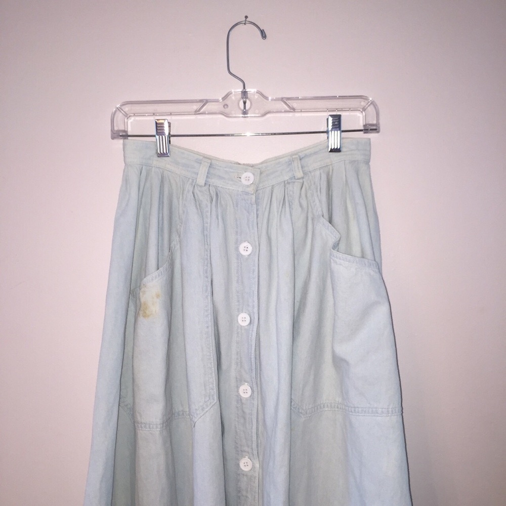 American Apparel denim midi skirt (size Small)